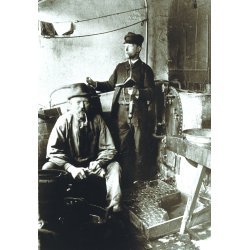 DET FORNJELIGE APOTEK 