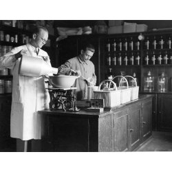 Sygehusapoteket - Medicin til hospitalspatienter gennem 250 �r